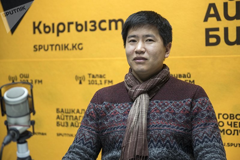 Кыргызстанец Авасбек Рысманов, работавший в Корее во время беседы для радио Sputnik Кыргызстан