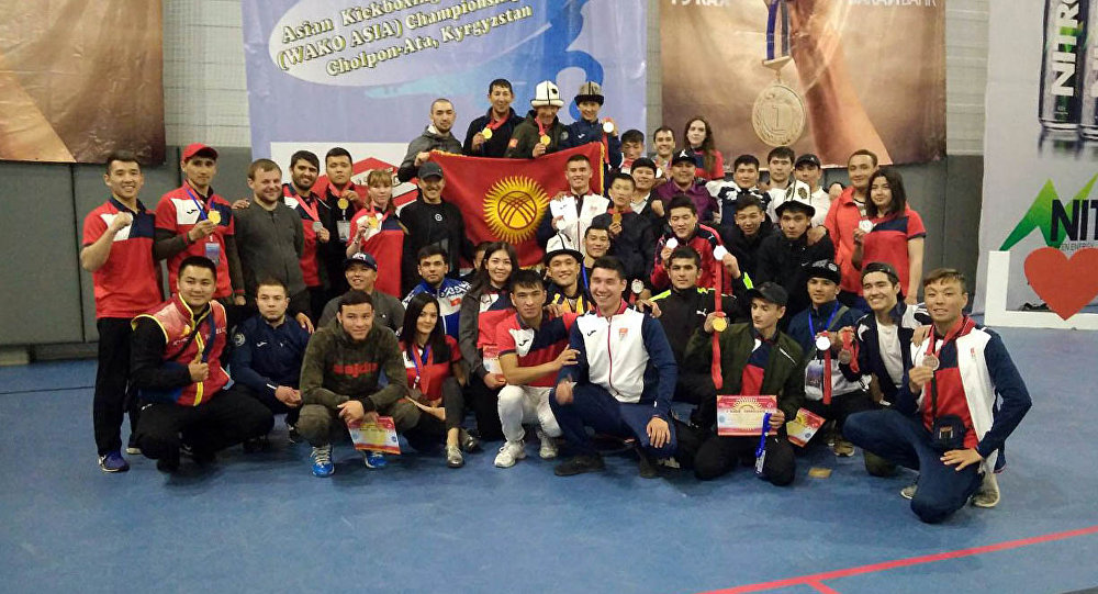 Кыргызстанская спортсменка на чемпионате Азии по кикбоксу в Чолпон-Ате
