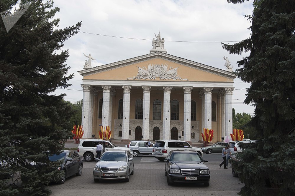 Театр оперы и балета бишкек фото