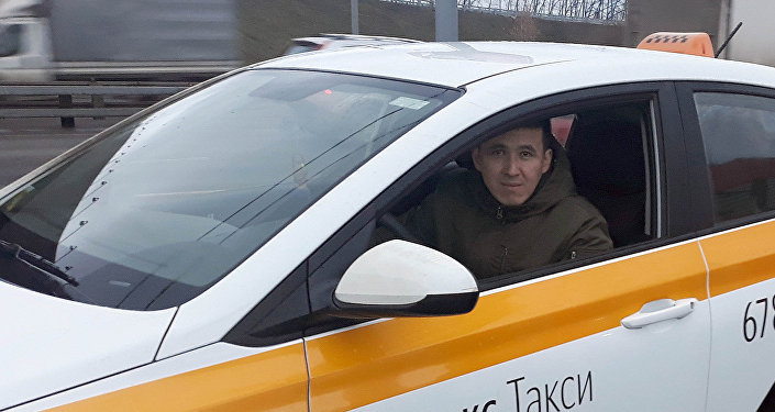 Таксист из Кыргызстана работающий в Москве Кайрат Тентимишев