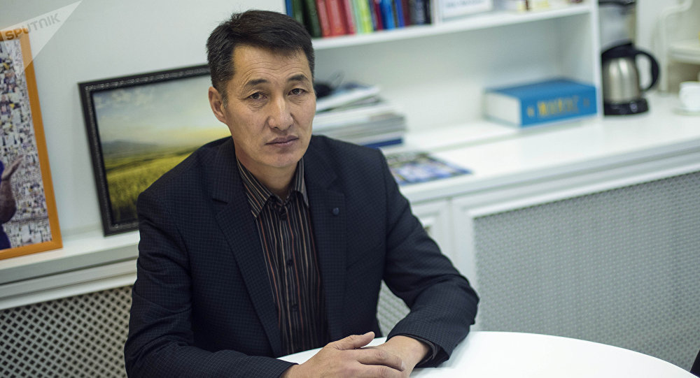 На работе я стал изгоем — история кыргызстанца, потерявшего слух