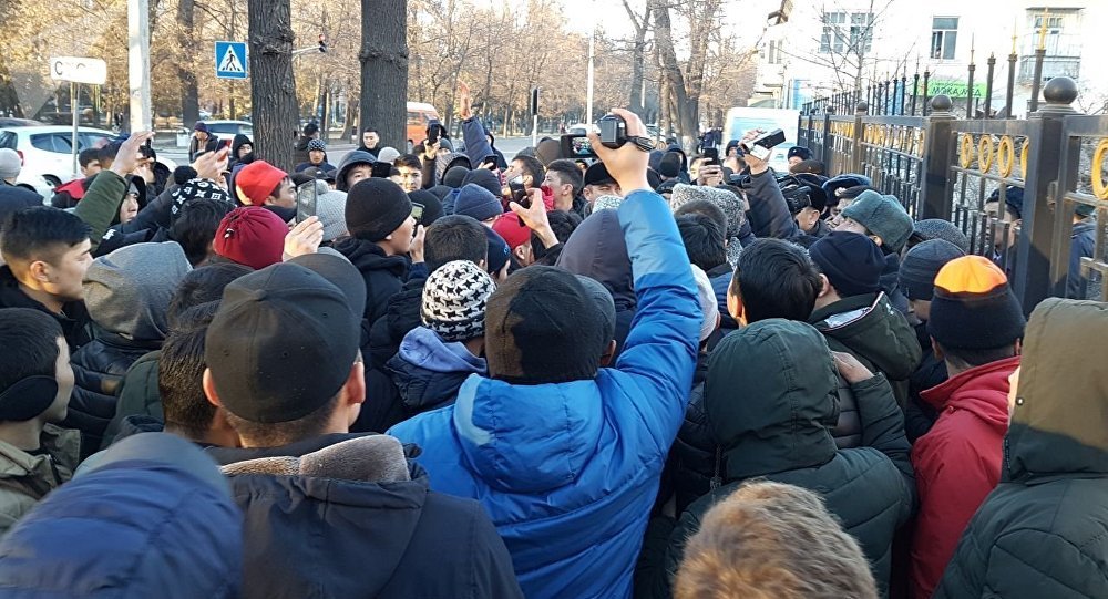 Бишкектеги митинг аяктады. Алардын талабы КТРКдан көрсөтүлмөй болду