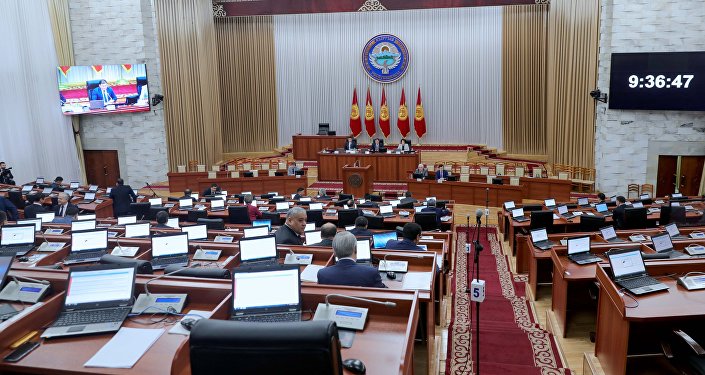 Заседание Жогорку Кенеша. Архивное фото