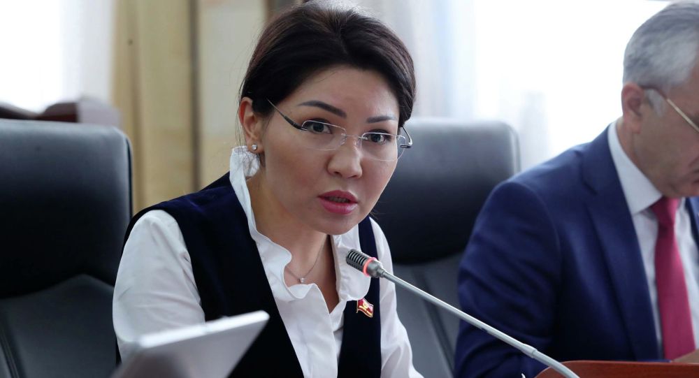 Сурабалдиева поручила проверить смерть 8 человек с COVID в Джалал-Абаде