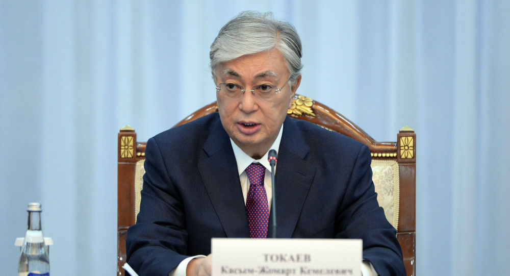 Президент Казахстана Токаев поддержал действия Жээнбекова
