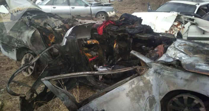 Последствия ДТП с участием машины марки Lexus ES 300 в селе Мырзаке
