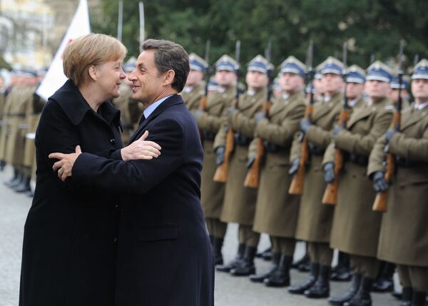 Канцлер Германии Ангела Меркель и президент Франции Николя Саркози, 2011 год - Sputnik Кыргызстан