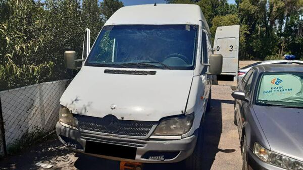 Микроавтобус упал в БЧК - Sputnik Кыргызстан
