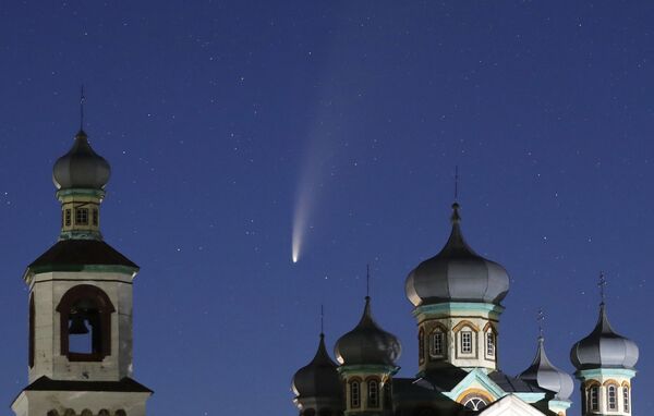 Комета C/2020 F3 над Белоруссией - Sputnik Кыргызстан