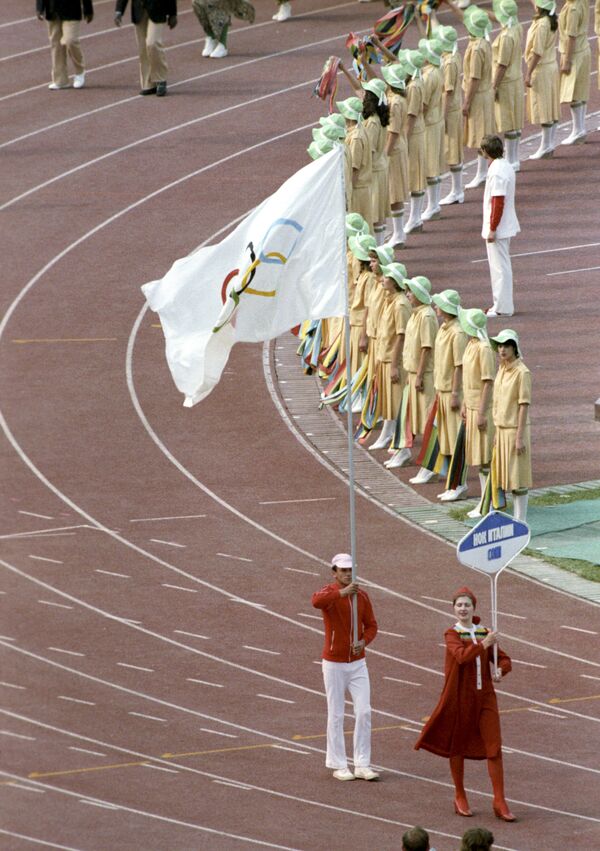 Представитель Национального олимпийского комитета Италии во время открытия Олимпиады-80 в Москве - Sputnik Кыргызстан
