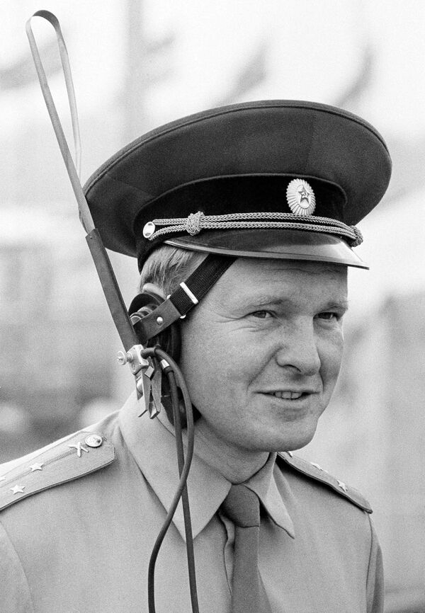 Как воры в законе и цыганские бароны помогали милиции на Олимпиаде-80 - Sputnik Кыргызстан