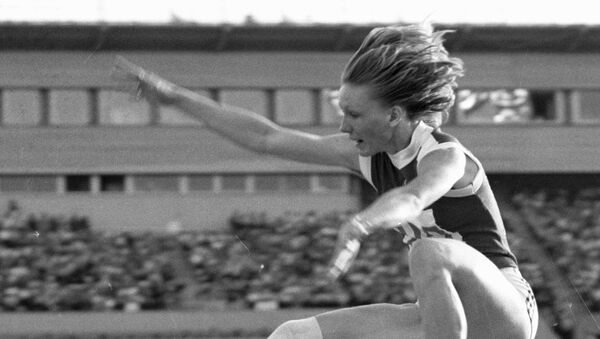 Олимпийская чемпионка в прыжках в длину среди женщин Татьяна Колпакова. Архивное фото - Sputnik Кыргызстан
