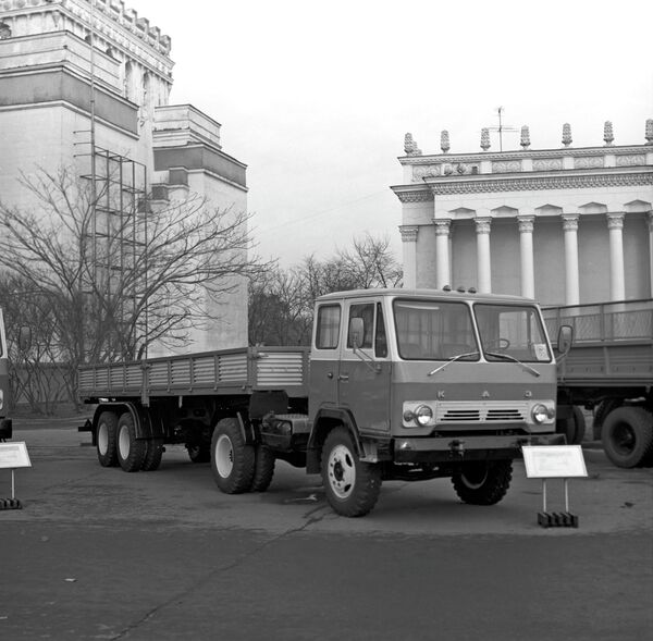 Как Олимпиада-80 подняла советский автопром на новый уровень - Sputnik Кыргызстан