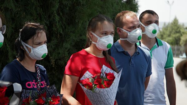 Прилет врачей из России в Ош для борьбы с коронавирусом в Кыргызстане - Sputnik Кыргызстан