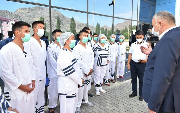 Также в городе есть 40 аппаратов искусственной вентиляции легких и 330 мобильных кислородных концентраторов. - Sputnik Кыргызстан