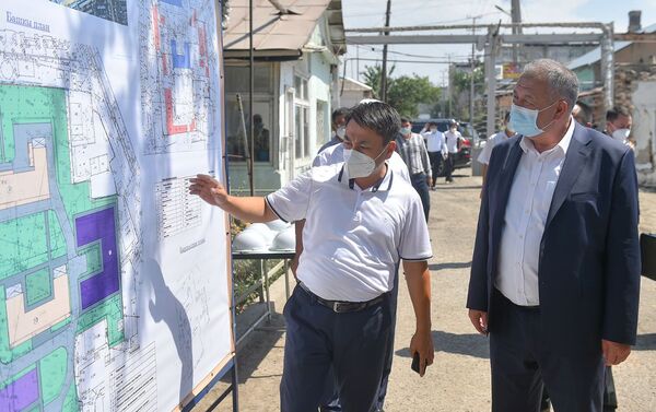 Отмечается, что медицинское учреждение будет возведено на территории Ошской городской инфекционной больницы из быстровозводимых каркасно-панельных конструкций - Sputnik Кыргызстан