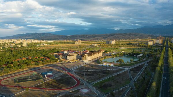 Территория нового парка здоровья вдоль проспекта Чингиза Айтматова в Бишкеке - Sputnik Кыргызстан