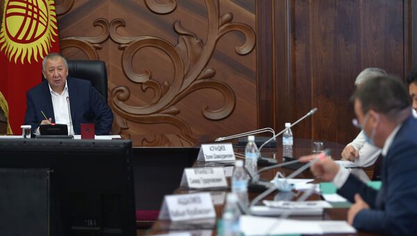 Премьер-министр КР Кубатбек Боронов на рабочем совещании о текущем исполнении бюджета на 2020 год - Sputnik Кыргызстан