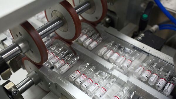 Производство вакцины от COVID-19 на фармацевтическом заводе Биннофарм в Московской области. Архивное фото - Sputnik Кыргызстан