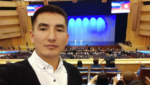 Открывший инвестиционные вклады кыргызстанец Доолотбек Талантбек  - Sputnik Кыргызстан