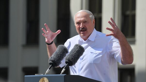 Митинг в поддержку действующего президента Белоруссии А. Лукашенко в Минске - Sputnik Кыргызстан