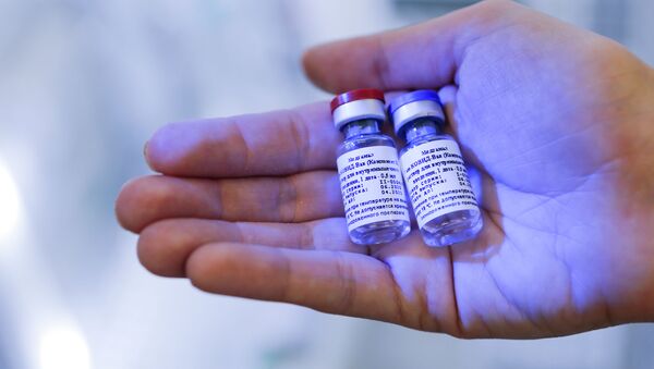 Первая в мире вакцина от коронавируса - Sputnik Кыргызстан