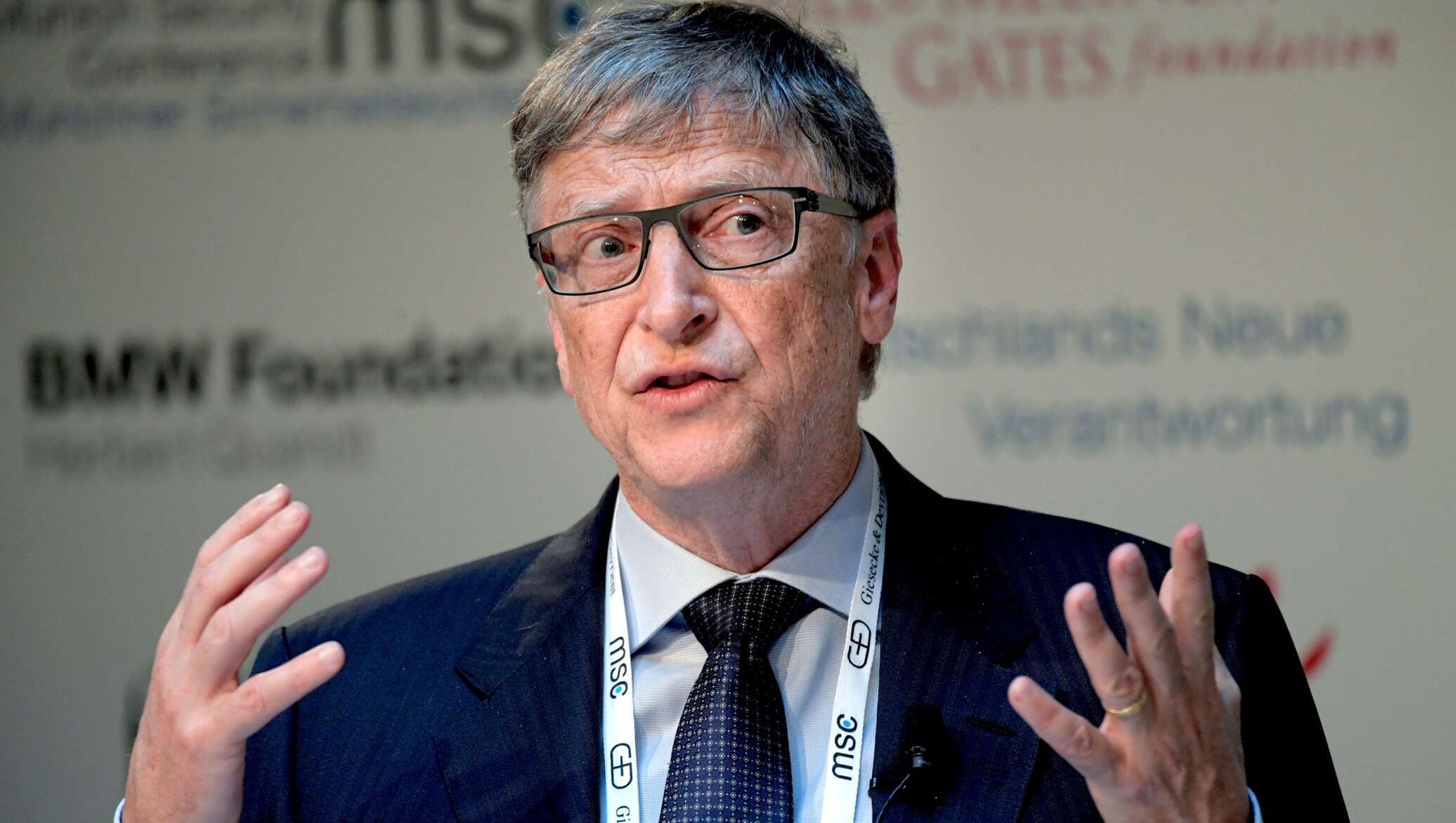 Оф сайт гейтс. Билл Гейтс 2022. Портрет Билл Гейтс? 2022. Билл Гейтс 2021. Билл Гейтс 2020.