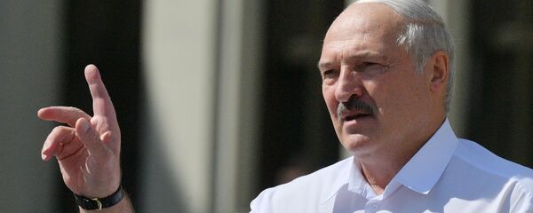 Митинг в поддержку действующего президента Белоруссии А. Лукашенко в Минске - Sputnik Кыргызстан