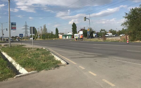 В Бишкеке началась установка аппаратно-программного комплекса в рамках реализации второго этапа компонента Безопасный город проекта Умный город - Sputnik Кыргызстан