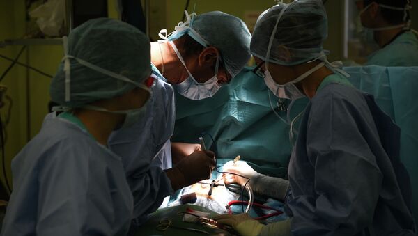 Операция на сердце в операционной. Архивное фото - Sputnik Кыргызстан