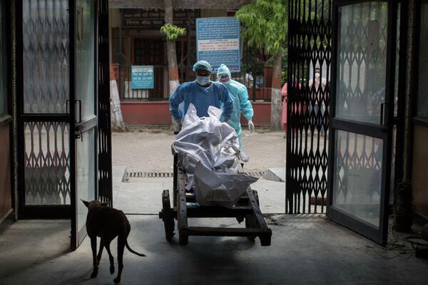 Мир не будет прежним? Как пандемия повлияла на жизнь людей Мир не будет прежним? Как пандемия повлияла на жизнь людей - Sputnik Кыргызстан