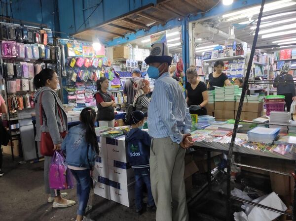 Меня распирало от злости — честный репортаж с рынка Дордой в пандемию - Sputnik Кыргызстан