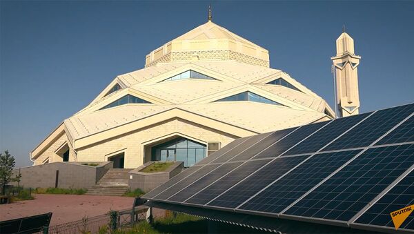 Необычная мечеть вырабатывает электроэнергию — видео из Казахстана - Sputnik Кыргызстан