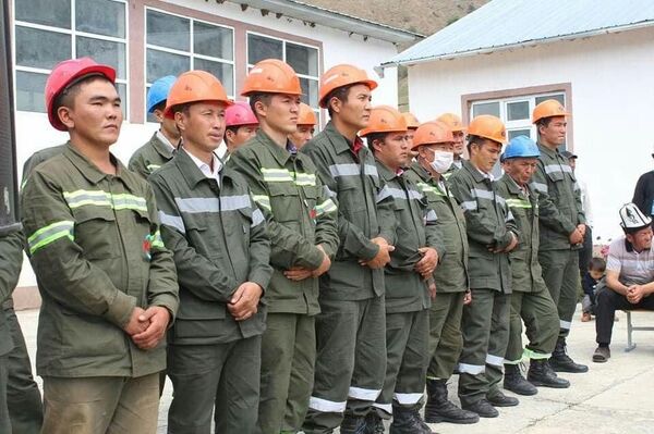 Жалал-Абаддагы 150 түтүн жашаган айылга биринчи жолу электр жарыгы берилди - Sputnik Кыргызстан