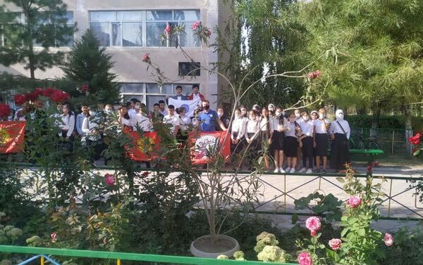 В селе Жаны-Жер прошел митинг-реквием в память о жертвах трагедии в Беслане 2004 года - Sputnik Кыргызстан