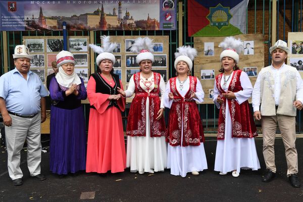 В рамках празднования Дня города в столице России прошел фестиваль Москва многонациональная: день культуры народов Центральной Азии - Sputnik Кыргызстан