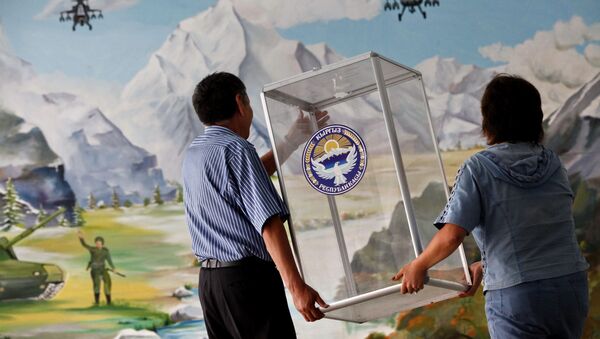 Подготовка избирательных участков. Архивное фото - Sputnik Кыргызстан