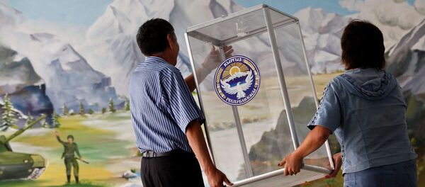 Подготовка избирательных участков. Архивное фото - Sputnik Кыргызстан