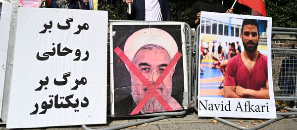 Демонстрации за пределами в Лондоне против власти Ирана - Sputnik Кыргызстан