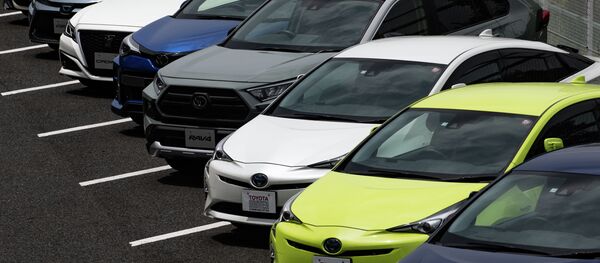 Припаркованные автомобили. Архивное фото - Sputnik Кыргызстан