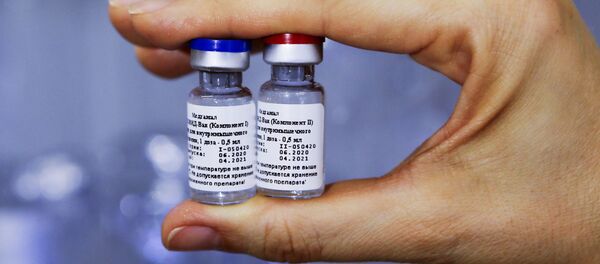 Первая в мире вакцина от коронавируса - Sputnik Кыргызстан