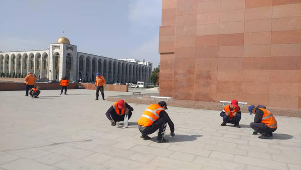 Работа муниципального предприятия Тазалык в Бишкеке - Sputnik Кыргызстан