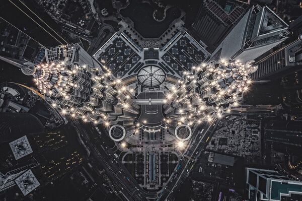 Снимок Alien Structure on Earth фотографа Tomasz Kowalski, ставший победителем в категории Urban конкурса Drone Photo Awards 2020  - Sputnik Кыргызстан