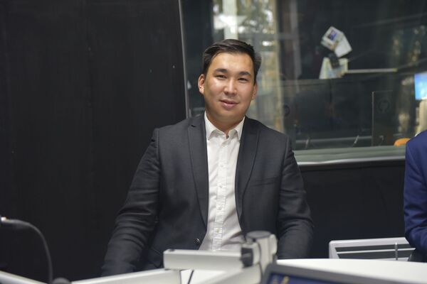 Как собрать больше налогов с помощью цифровизации — об экономике и не только Как собрать больше налогов с помощью цифровизации — об экономике и не только - Sputnik Кыргызстан