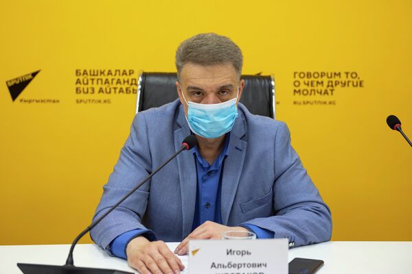 Итоги выборов в ЖК могут быть самыми непредсказуемыми — политолог Итоги выборов в ЖК могут быть самыми непредсказуемыми — политолог - Sputnik Кыргызстан