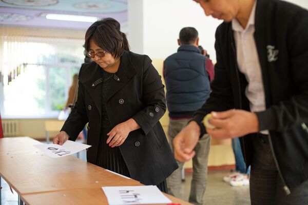 Зарегистрировано свыше 3,5 миллиона избирателей — это на 27,6 процента больше, чем на прошлых парламентских выборах - Sputnik Кыргызстан