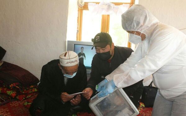 Всего в Баткенской области проживают 284 265 избирателей, к выборам подготовлено 215 участков - Sputnik Кыргызстан