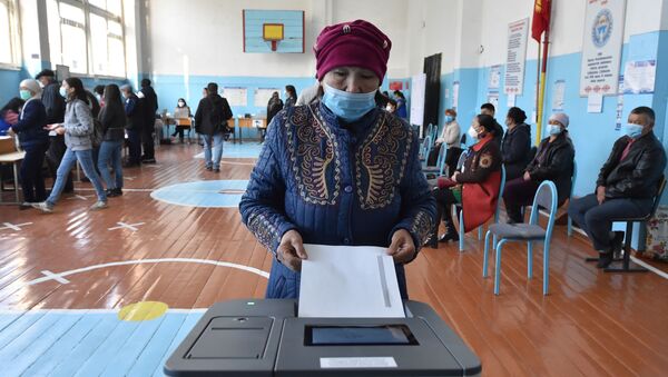 Голосование на выборах седьмого созыва ЖК в селе Беш-Кунгей - Sputnik Кыргызстан