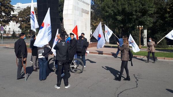 Митинг в центре Бишкека после окончания выборов  - Sputnik Кыргызстан