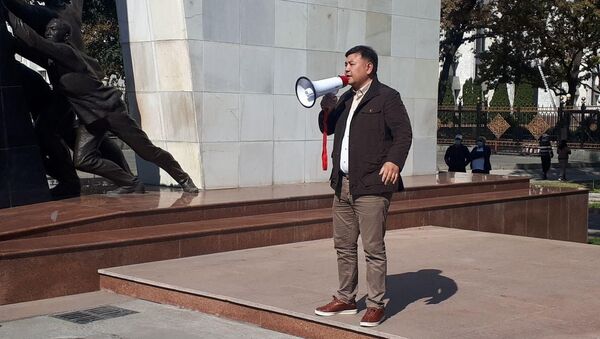 Митинг в центре Бишкека после окончания выборов  - Sputnik Кыргызстан